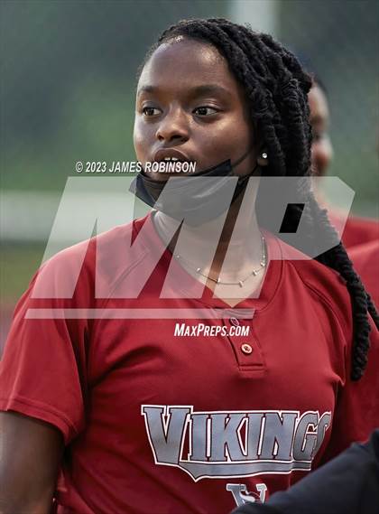 Thumbnail 1 in Raines @ Ribault photogallery.