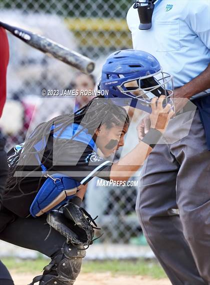 Thumbnail 2 in Raines @ Ribault photogallery.