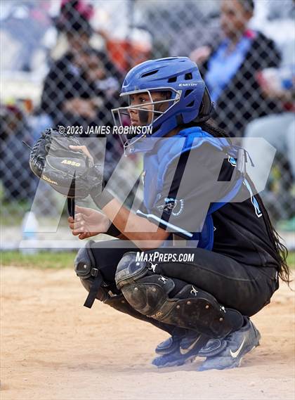 Thumbnail 3 in Raines @ Ribault photogallery.