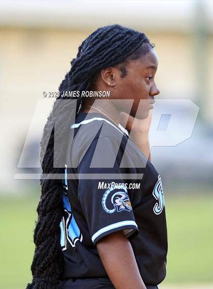 Thumbnail 1 in Raines @ Ribault photogallery.