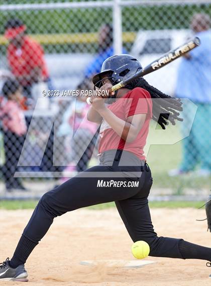 Thumbnail 2 in Raines @ Ribault photogallery.