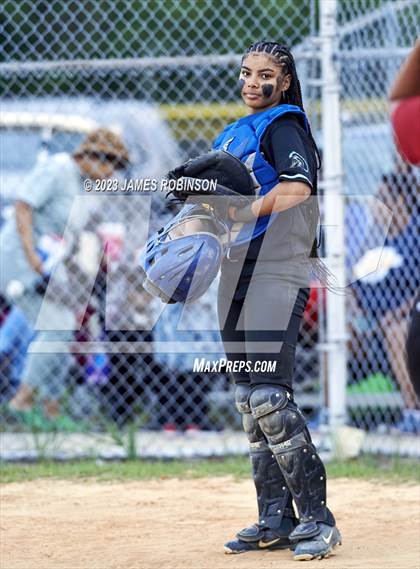 Thumbnail 3 in Raines @ Ribault photogallery.