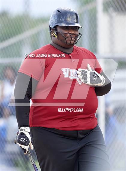 Thumbnail 2 in Raines @ Ribault photogallery.