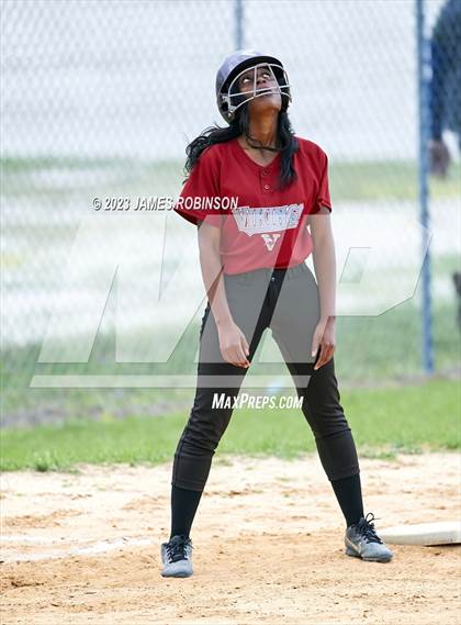 Thumbnail 2 in Raines @ Ribault photogallery.