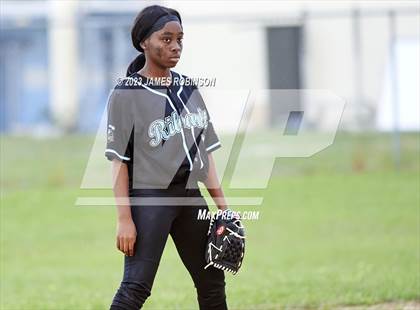 Thumbnail 2 in Raines @ Ribault photogallery.