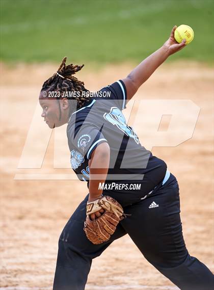 Thumbnail 3 in Raines @ Ribault photogallery.