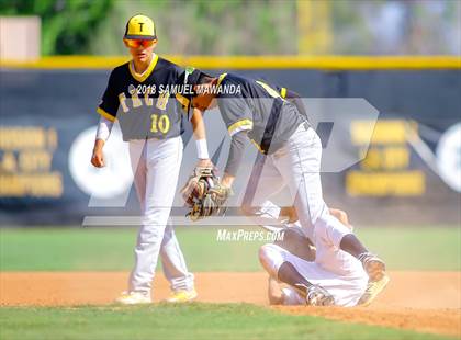 Thumbnail 3 in St. Genevieve vs Bosco Tech photogallery.