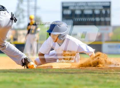 Thumbnail 2 in St. Genevieve vs Bosco Tech photogallery.