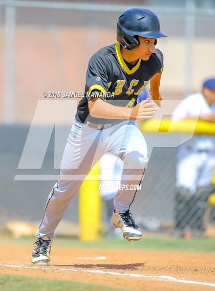 Thumbnail 1 in St. Genevieve vs Bosco Tech photogallery.