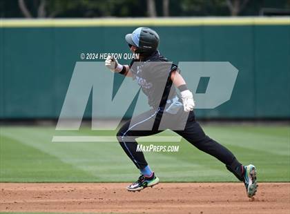 Thumbnail 2 in Irvine vs. Beckman (Halo Classic) photogallery.