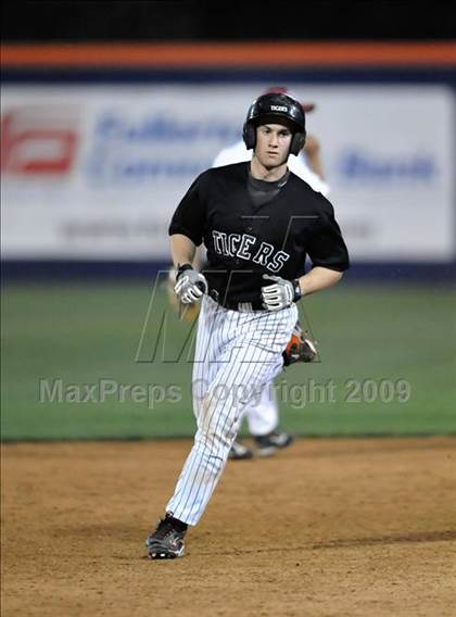 Thumbnail 2 in Mamaroneck vs. Esperanza (Anderson Bat National Classic) photogallery.