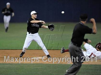 Thumbnail 1 in Mamaroneck vs. Esperanza (Anderson Bat National Classic) photogallery.