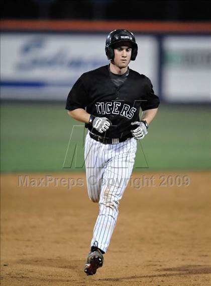 Thumbnail 3 in Mamaroneck vs. Esperanza (Anderson Bat National Classic) photogallery.
