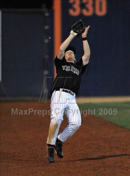 Thumbnail 1 in Mamaroneck vs. Esperanza (Anderson Bat National Classic) photogallery.