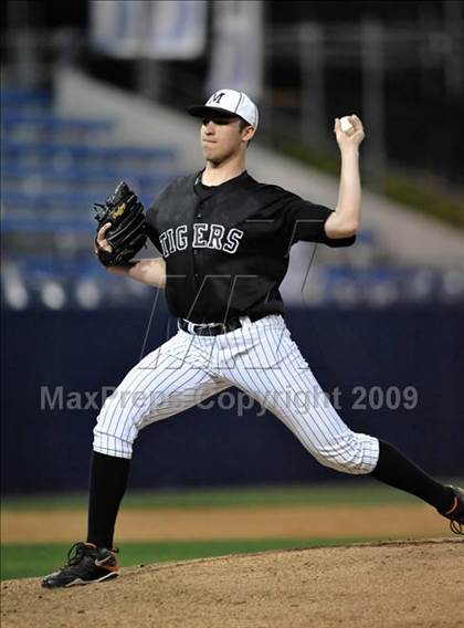 Thumbnail 3 in Mamaroneck vs. Esperanza (Anderson Bat National Classic) photogallery.