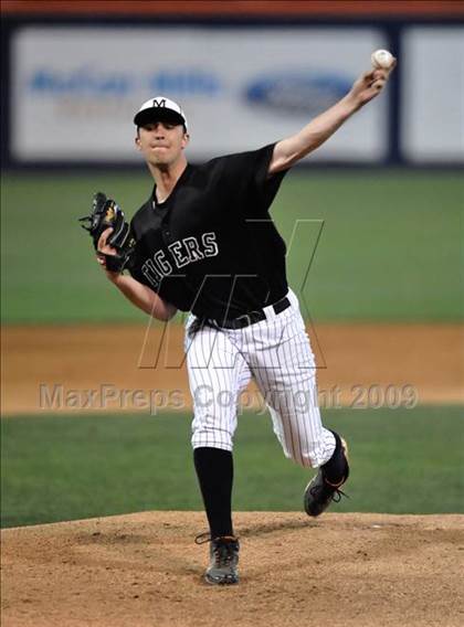 Thumbnail 3 in Mamaroneck vs. Esperanza (Anderson Bat National Classic) photogallery.
