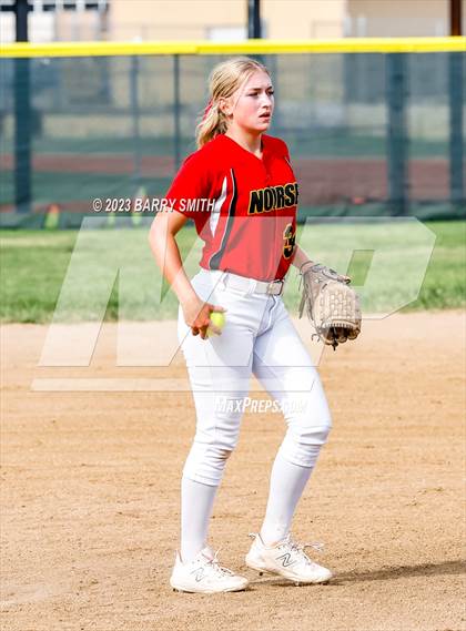 Thumbnail 2 in Northglenn @ Poudre photogallery.