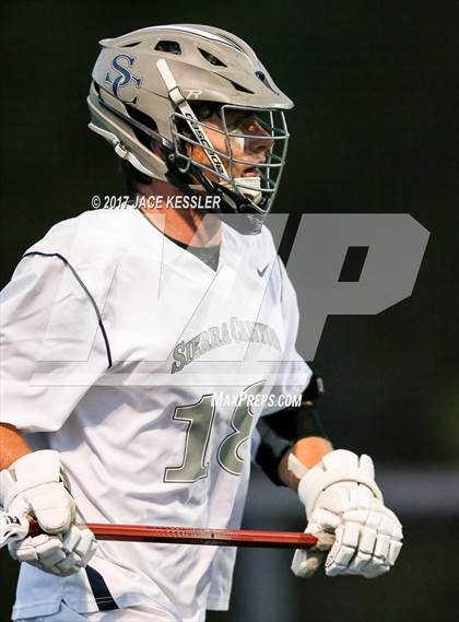 Thumbnail 3 in Oak Park vs. Sierra Canyon photogallery.