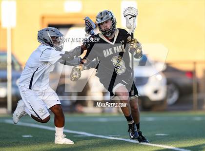 Thumbnail 3 in Oak Park vs. Sierra Canyon photogallery.