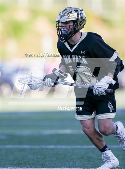 Thumbnail 2 in Oak Park vs. Sierra Canyon photogallery.