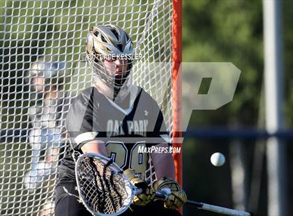Thumbnail 2 in Oak Park vs. Sierra Canyon photogallery.
