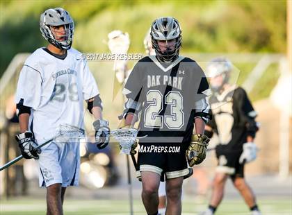 Thumbnail 3 in Oak Park vs. Sierra Canyon photogallery.