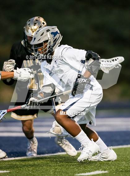 Thumbnail 2 in Oak Park vs. Sierra Canyon photogallery.