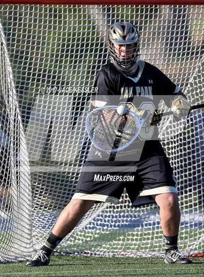 Thumbnail 3 in Oak Park vs. Sierra Canyon photogallery.