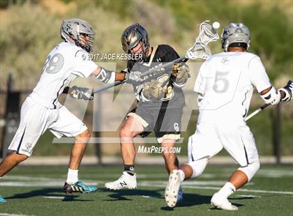 Thumbnail 3 in Oak Park vs. Sierra Canyon photogallery.