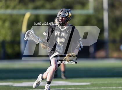 Thumbnail 2 in Oak Park vs. Sierra Canyon photogallery.