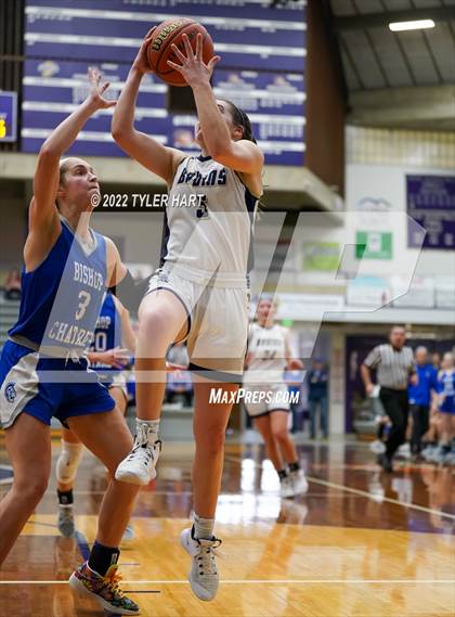 Thumbnail 1 in Indianapolis Bishop Chatard vs. Tri-West Hendricks (IHSAA 3A Regional Semifinal) photogallery.