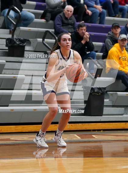 Thumbnail 2 in Indianapolis Bishop Chatard vs. Tri-West Hendricks (IHSAA 3A Regional Semifinal) photogallery.