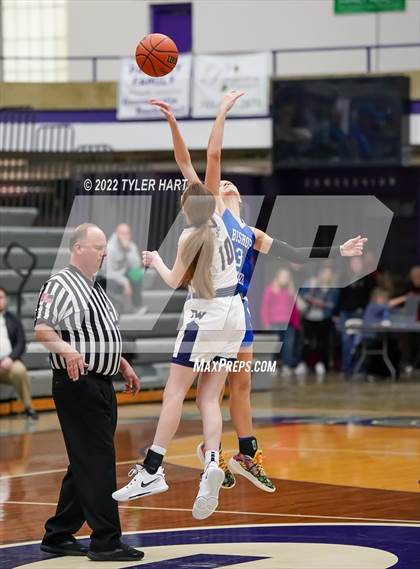 Thumbnail 1 in Indianapolis Bishop Chatard vs. Tri-West Hendricks (IHSAA 3A Regional Semifinal) photogallery.
