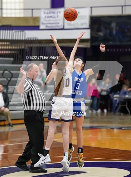 Thumbnail 1 in Indianapolis Bishop Chatard vs. Tri-West Hendricks (IHSAA 3A Regional Semifinal) photogallery.