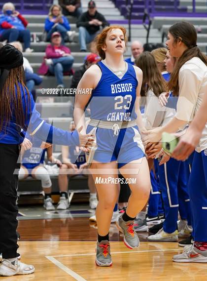 Thumbnail 2 in Indianapolis Bishop Chatard vs. Tri-West Hendricks (IHSAA 3A Regional Semifinal) photogallery.