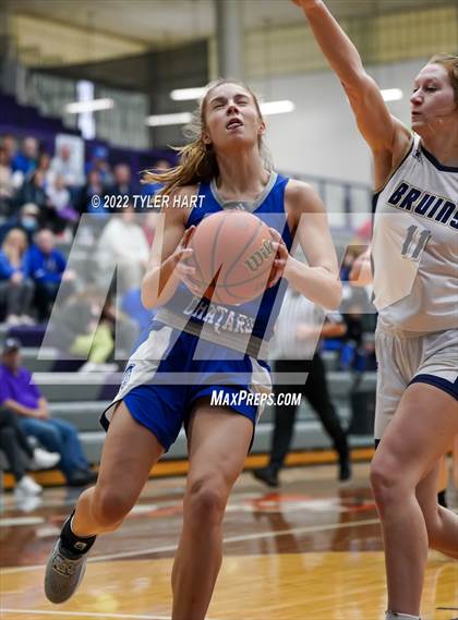 Thumbnail 1 in Indianapolis Bishop Chatard vs. Tri-West Hendricks (IHSAA 3A Regional Semifinal) photogallery.