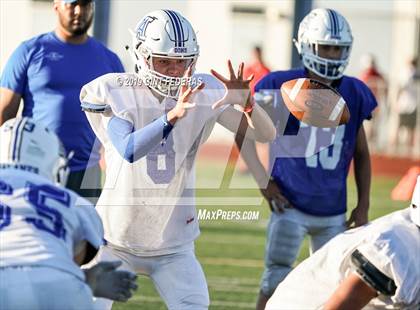 Thumbnail 2 in Acalanes vs Fairfield (Scrimmage) photogallery.