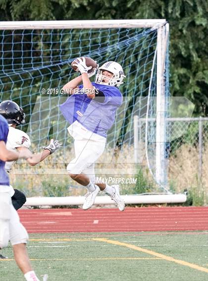 Thumbnail 3 in Acalanes vs Fairfield (Scrimmage) photogallery.