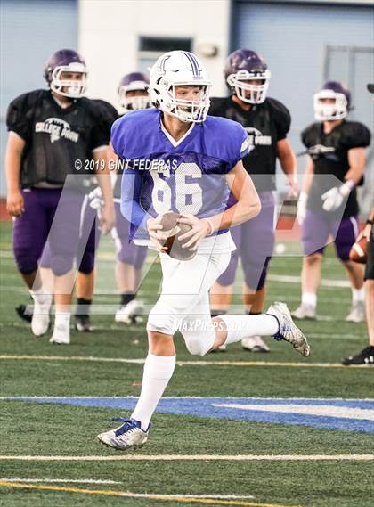 Thumbnail 3 in Acalanes vs Fairfield (Scrimmage) photogallery.