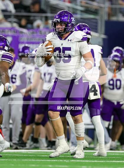 Thumbnail 1 in Chapel Hill vs. Anna (UIL 4A D1 Football Final) photogallery.