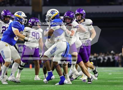 Thumbnail 2 in Chapel Hill vs. Anna (UIL 4A D1 Football Final) photogallery.