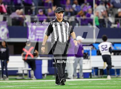 Thumbnail 2 in Chapel Hill vs. Anna (UIL 4A D1 Football Final) photogallery.