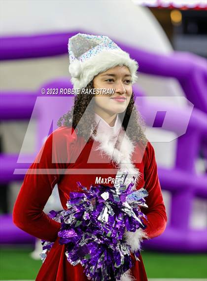 Thumbnail 1 in Chapel Hill vs. Anna (UIL 4A D1 Football Final) photogallery.