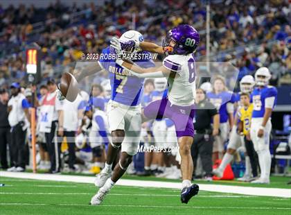 Thumbnail 3 in Chapel Hill vs. Anna (UIL 4A D1 Football Final) photogallery.