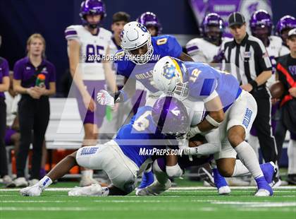 Thumbnail 2 in Chapel Hill vs. Anna (UIL 4A D1 Football Final) photogallery.