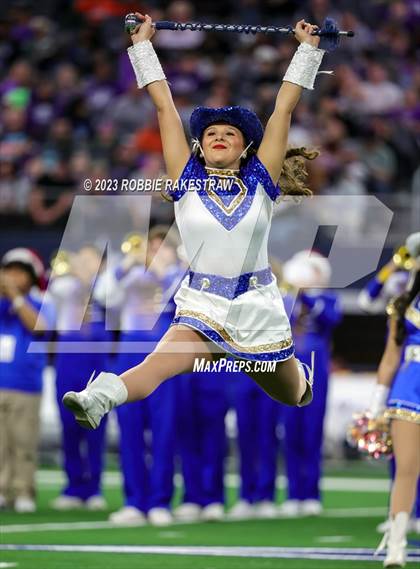 Thumbnail 2 in Chapel Hill vs. Anna (UIL 4A D1 Football Final) photogallery.