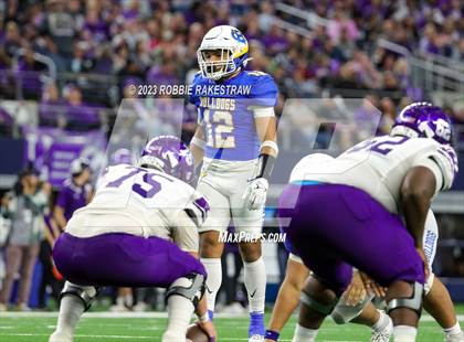 Thumbnail 3 in Chapel Hill vs. Anna (UIL 4A D1 Football Final) photogallery.