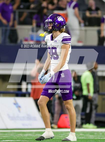 Thumbnail 2 in Chapel Hill vs. Anna (UIL 4A D1 Football Final) photogallery.