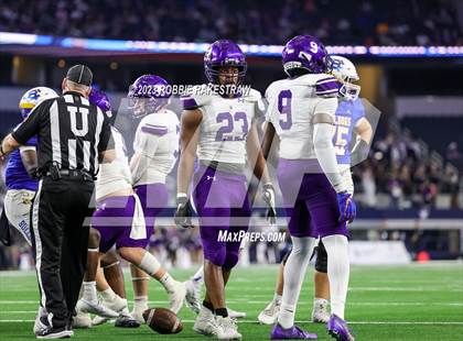 Thumbnail 2 in Chapel Hill vs. Anna (UIL 4A D1 Football Final) photogallery.