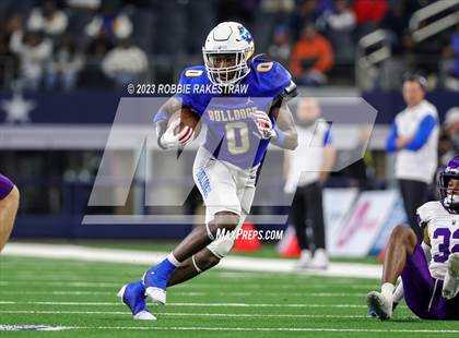 Thumbnail 2 in Chapel Hill vs. Anna (UIL 4A D1 Football Final) photogallery.
